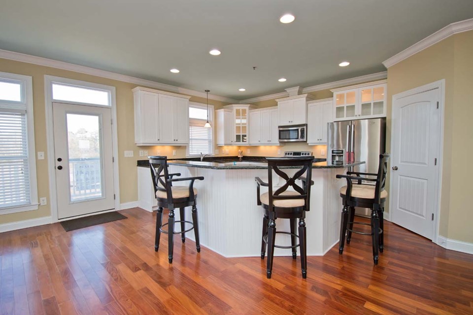 kitchen with breakfast bar