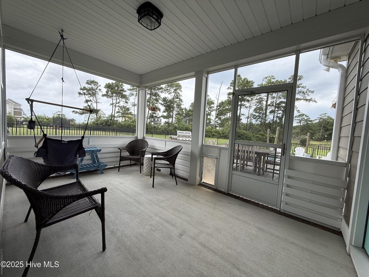 screened porch